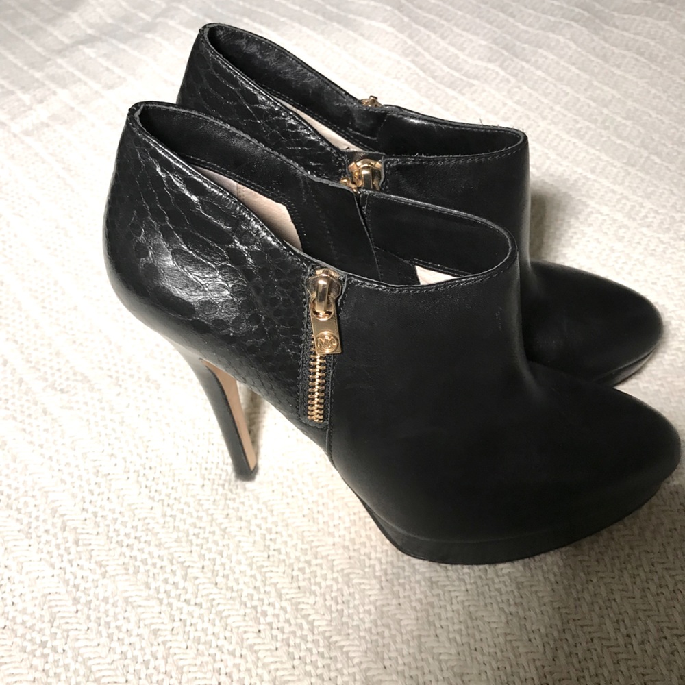 Michael Kors black booties size 7 1/2